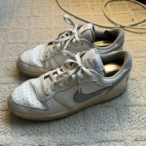Nike Shoes - Picture 1 of 4